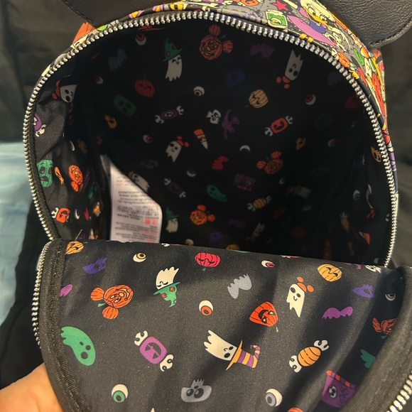 Disney Park Halloween Loungefly backpack - Picture 5 of 6
